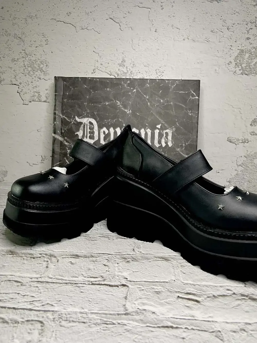 Demonia Shaker Star Studded Platform Mary Jane Shoes size 10